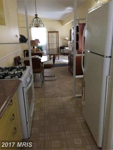 227 Seneca Dr, Oxon Hill, MD 20745 - photo 3