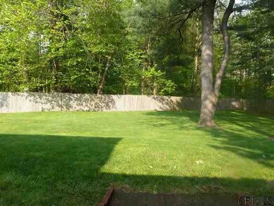 24 Fairway Ln, Schenectady, NY 12304 - photo 4