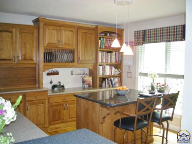 3628 SW Spring Hill Dr, Topeka, KS 66614 - photo 6