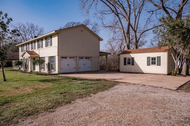 234 Nueces St, Bay City, TX 77414 - photo 3