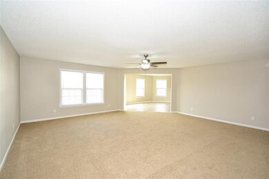 2270 Cedarmill Dr, Franklin, IN 46131 - photo 4