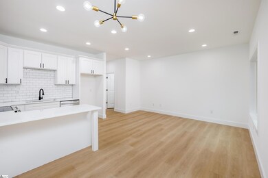 35 Wedgefield Dr, Boiling Springs, SC 29316 - photo 6