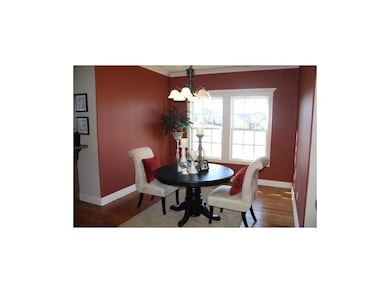 1825 SW Napa Valley Dr, Lees Summit, MO 64082 - photo 4