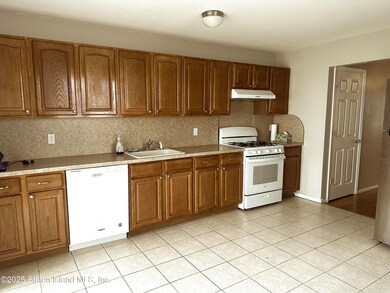 58 8th St unit 1, Staten Island, NY 10306 - photo 6