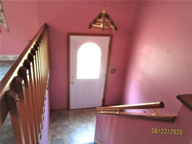  ENTRY/FOYER