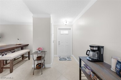 216 Palm Dr unit 5, Naples, FL 34112 - photo 2