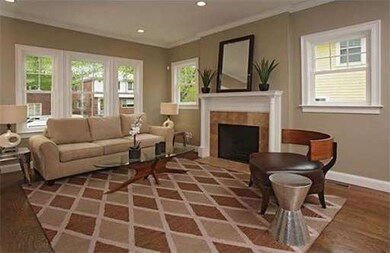 31 Stetson St, Brookline, MA 02446 - photo 2