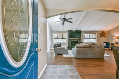 16822 Hibiscus Ln, Friendswood, TX 77546 - photo 6