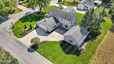 391 N Fernwood Dr, Lima, OH 45805 - photo 5