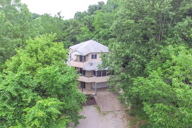 Welcome to 2520 Snowbird Hollow Rd! 