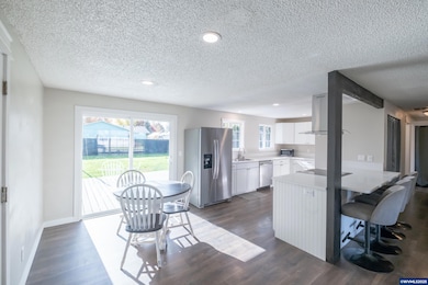 562 Elm St, Jefferson, OR 97352 - photo 7