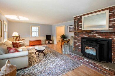 364 Briar Hill Rd, Contoocook, NH 03229 - photo 4