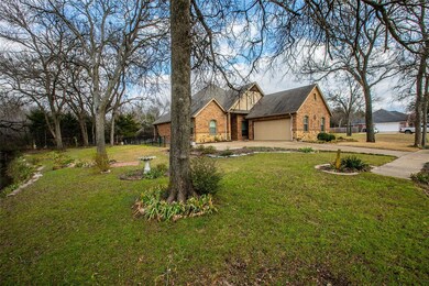 3002 Tenison Dr, Ennis, TX 75119 - photo 2