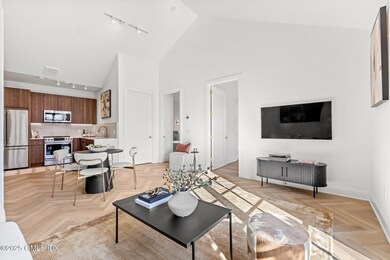 100 E Putnam Ave unit 311, Greenwich, CT 06807 - photo 3