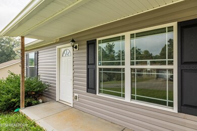 8922JohnDavidDrive-37