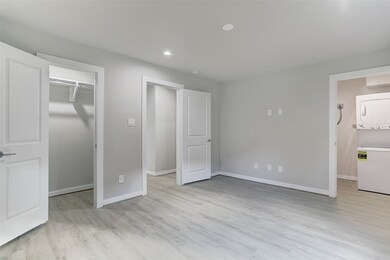 645 E 11th 1/2 St unit 6, Houston, TX 77008 - photo 3