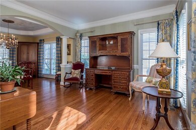 Peaceful Living Room or Study!