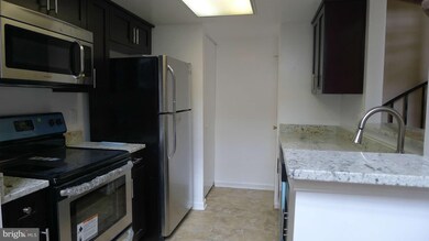 919 Westhaven Dr unit 12-302, Bowie, MD 20721 - photo 3