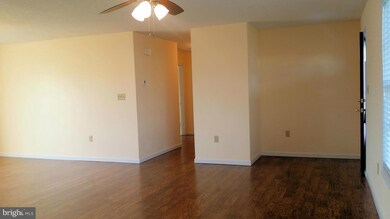 225 Sonya Ln, Bunker Hill, WV 25413 - photo 5