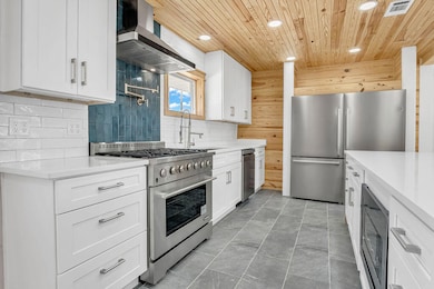 498 Alabama St, Crestview, FL 32536 - photo 4