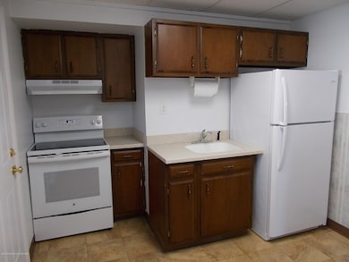 11 Plum Place unit 2, Scranton, PA 18509 - photo 3