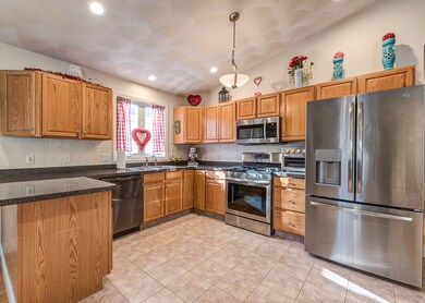 6 S Brookside Ave, North Providence, RI 02911 - photo 4