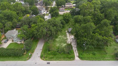 2042 Margaret St, Houston, TX 77093 - photo 7