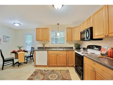 Bright and Airy! Great eat-in kitchen