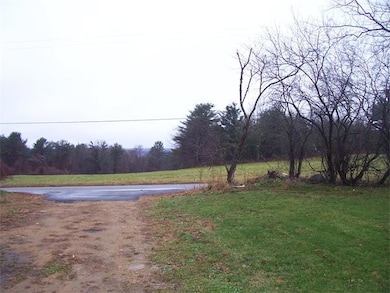 40 Czesky Rd unit 1, Gilbertville, MA 01031 - photo 7