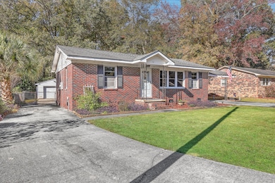 135 Pandora Dr, Goose Creek, SC 29445 - photo 2