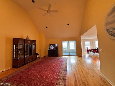 5 Little Tarn Ct, Hamburg, NJ 07419 - photo 4