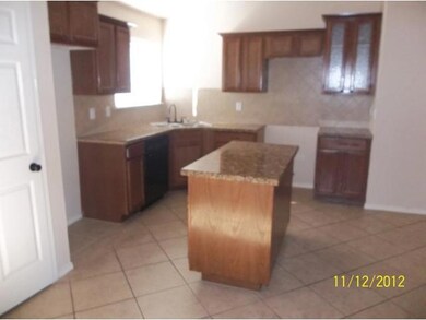 744 Desert Sage Dr, Horizon City, TX 79928 - photo 4