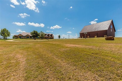 894 Blue Cut Rd N, McGregor, TX 76657 - photo 4