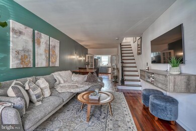 215 S Robinson St, Baltimore, MD 21224 - photo 2