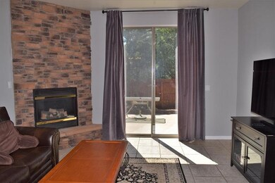 Living Room (3)