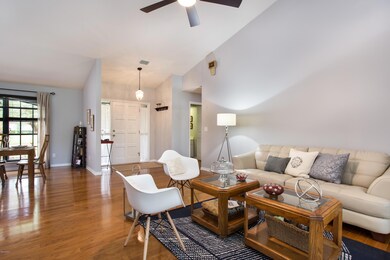 Living room/Foyer