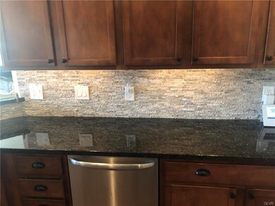 4395 Lenni Cir, Emmaus, PA 18049 - photo 5