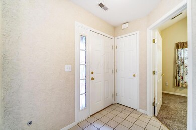 2816 Laurel Wind Blvd unit 2816, Lewis Center, OH 43035 - photo 4