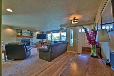 2542 Ashwood Ct, Medford, OR 97504 - photo 7