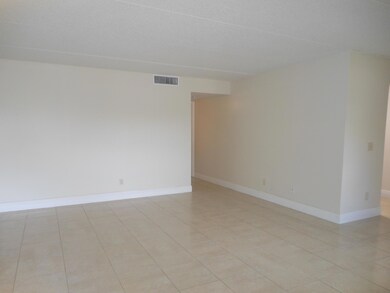 1203 Meadows Cir, Boynton Beach, FL 33436 - photo 7