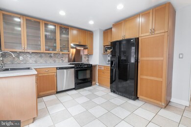 201 E Susquehanna Ave, Towson, MD 21286 - photo 7