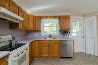 121 Belmont St, Weymouth, MA 02188 - photo 3