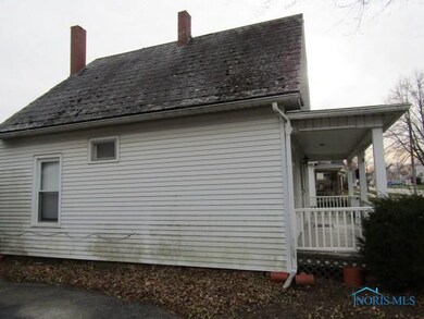 215 N Elm St, Woodville, OH 43469 - photo 5