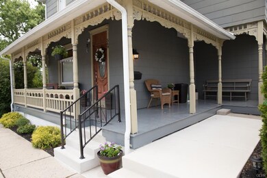 569 Broad St, Emmaus, PA 18049 - photo 5