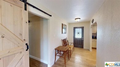 108 Oak Ridge Dr, San Marcos, TX 78666 - photo 5