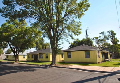 unlisted-address, Redmond, OR 97756 - photo 3