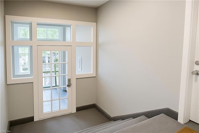 1915 Colonial Ave unit 3, Norfolk, VA 23517 - photo 6