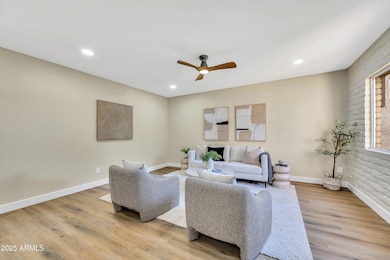 2128 E Dunbar Dr, Tempe, AZ 85282 - photo 5