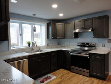 439 W Market St, Danville, PA 17821 - photo 6