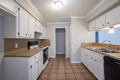 1401 Wilson Dr, Rosenberg, TX 77471 - photo 4